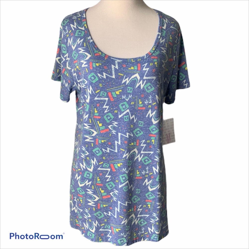 NWT LuLaRoe Classic tee size Medium